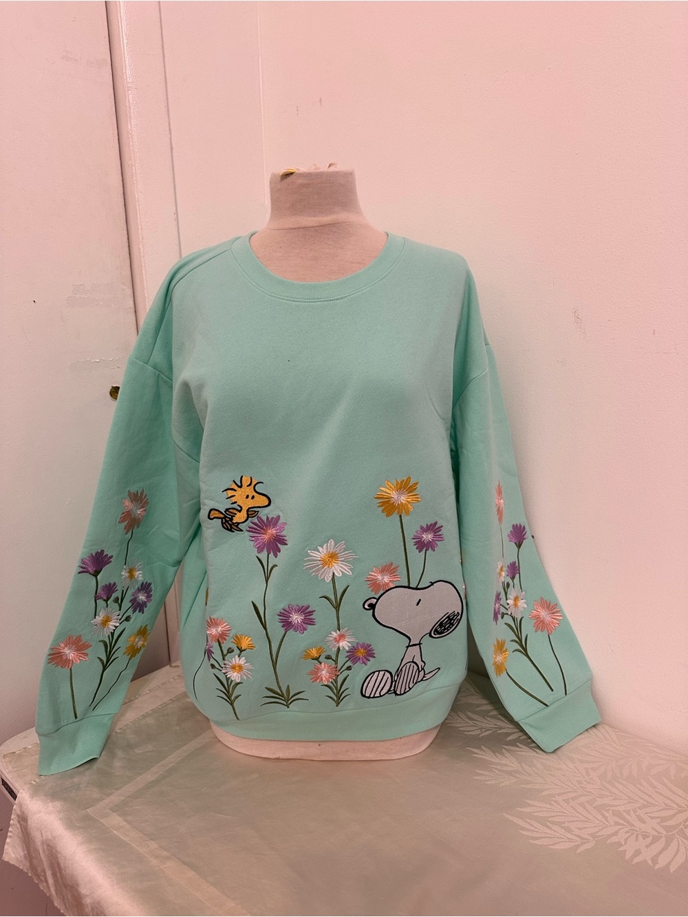 Freeze Mint Green Snoopy & Woodstock Floral Crewneck Sweatshirt